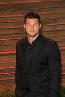 los angeles, 2 de março - tim tebow na festa do oscar da vanity fair de 2014 no sunset boulevard em 2 de março de 2014 em west hollywood, ca foto