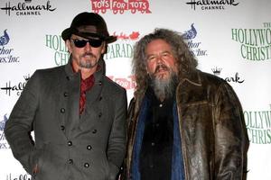 los angeles, 30 de novembro - tommy flanagan, mark boone junior no desfile de natal de hollywood 2014 no hollywood boulevard em 30 de novembro de 2014 em los angeles, ca foto