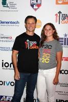 los angeles, 5 de setembro - tony goldwyn, tess goldwyn no stand up 2 cancer telecast chega ao dolby theater em 5 de setembro de 2014 em los angeles, ca foto