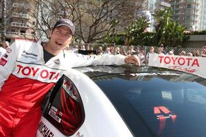 los angeles, 16 de abril - michael trucco no toyota grand prix pro celeb race na toyota grand prix track em 16 de abril de 2011 em long beach, ca foto