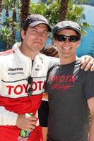 los angeles, 16 de abril - michael trucco, stephen moyer no toyota grand prix pro celeb race na toyota grand prix track em 16 de abril de 2011 em long beach, ca foto