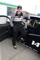 los angeles, 19 de março - kevin jonas na sessão de treinamento toyota pro celebridade race no willow springs speedway em 19 de março de 2011 em rosamond, ca foto