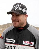 los angeles, 19 de março - tito ortiz na sessão de treinamento de corrida de celebridades toyota pro em willow springs speedway em 19 de março de 2011 em rosamond, ca foto