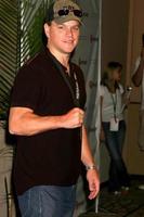 Matt Damon chegando ao ante up for africa poker tournament no 2008 world series of poker, no rio all-suite hotel and casino em las vegas, nv 2 de julho de 2008 2008 kathy hutchins hutchins photo foto