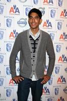 dev patel chegando na 15ª festa anual da temporada de premiação do bafta la s no beverly hills hotel, em beverly hills, ca em 10 de janeiro de 2009 ©2008 kathy hutchins hutchins photo foto