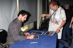 don diamont e fan no bold and the beautiful breakfast no hotel sheraton universal em los angeles, ca, em 29 de agosto de 2009 ©2009 kathy hutchins foto de hutchins