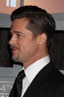 Brad Pitt chegando ao Critic's Choice Awards no Santa Monica Civic Center, em Santa Monica, Califórnia, em 8 de janeiro de 2009 ©2008 kathy hutchins foto de hutchins