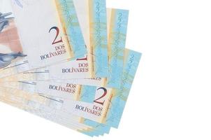 2 contas de bolívar venezuelano encontra-se em pequeno grupo ou pacote isolado em branco. maquete com espaço de cópia. negócios e câmbio foto