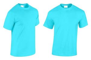 modelo de camiseta em branco de manga curta masculina modelo isolado em branco, modelo de camiseta lisa. apresentação de design de camiseta superior para impressão.