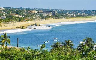 bela cidade e paisagem marítima panorama e vista puerto escondido méxico. foto