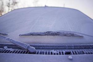 carro congelado no inverno foto