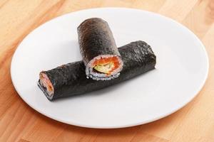 visualização de rolos de sushi foto