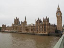 casas do parlamento em Londres foto