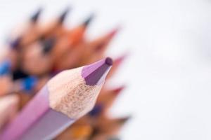 lápis de cor de várias cores