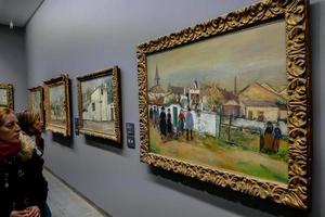 pessoas não identificadas e obras de arte no musée d orsay em paris, frança, por volta de outubro de 2022 foto