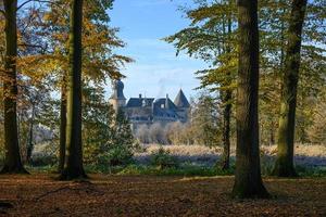 outono em um castelo na Vestfália foto