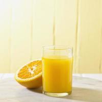 meia laranja e copo de suco bxp159815h