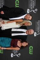 dr phil mcgraw e família chegando ao daytime emmy awards no teatro orpheum em los angeles, ca em 30 de agosto de 2009 foto