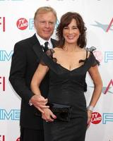 Anne Archer chegando ao AFI Life Achievement Awards em homenagem a Michael Douglas nos estúdios da Sony, em Culver City, Califórnia, em 11 de junho de 2009. foto