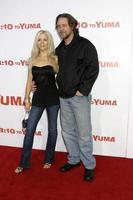 russell crowe e esposa danielle 3 - 10 para yuma premiere westwood, ca 21 de agosto de 2007 2007 foto