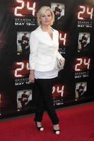 Elisah Cuthbert chegando no final da 24ª temporada, exibindo a 8ª temporada e o lançamento do DVD da 7ª temporada no Wadworth Theatre em Westwood, Califórnia, em 12 de maio de 2009 foto