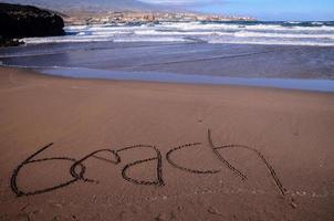 praia de areia nas ilhas canárias foto