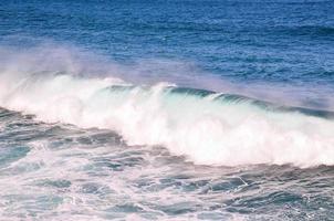 enormes ondas do mar foto