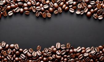 grãos de café recém-torrados. pode ser usado como plano de fundo. composição do café. foto