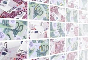 uma colagem de muitas imagens de centenas de dólares e notas de euro em uma pilha foto