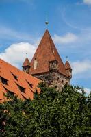 torre luginsland no castelo de nuremberg na alemanha foto