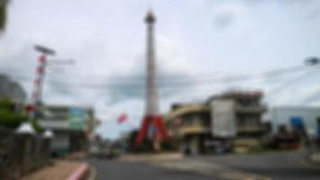 tondano monumento nacional monumento com céu nublado foto