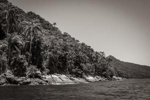 a grande ilha tropical ilha grande, angra dos reis brasil. foto