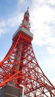 tokyo tower cor vermelha e branca. foto