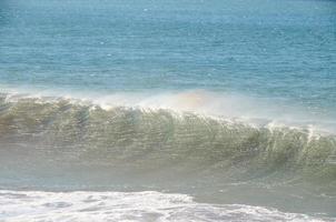 enormes ondas do mar foto