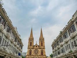 catedral do sagrado coração em guangzhou china.a catedral do sagrado coração é uma igreja católica na diocese de guangzhou foto