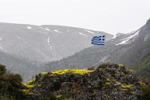 paisagens de primavera das montanhas da grécia foto