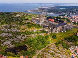 Carlstens Fastning Fortaleza vista em Marstrand, Suécia foto