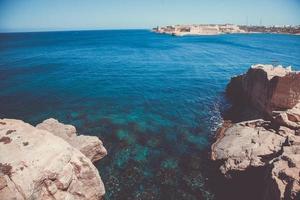 fort ricasoli na capital maltesa de valletta foto