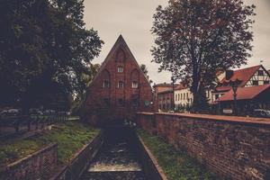 antigo moinho na cidade polonesa de gdansk foto