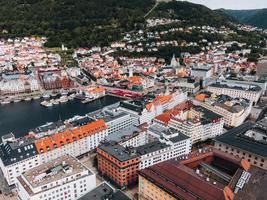 vistas de cerca de bergen no oeste da noruega foto