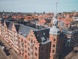 marco histórico de mejlborg em aarhus, dinamarca por drone foto