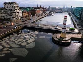 farol de malmo no inverno em skane, suécia foto