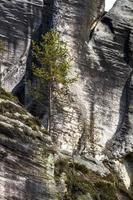 paisagens outonais de adrspach foto