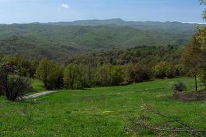 paisagens de primavera das montanhas da grécia foto