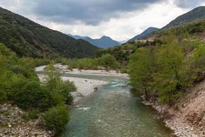 paisagens de primavera das montanhas da grécia foto