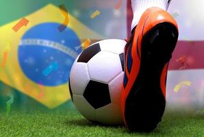competição da copa de futebol entre a seleção nacional do brasil e a seleção nacional da inglaterra. foto