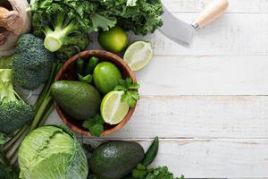 espaço de cópia de produtos frescos verdes foto