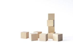 brinquedo de cubo de madeira para a criança. conceito sobre educação, negócios, jogo, estratégia, sucesso. foto