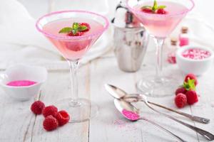 martini de framboesa rosa foto