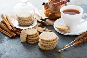 biscoitos cortados em canela foto